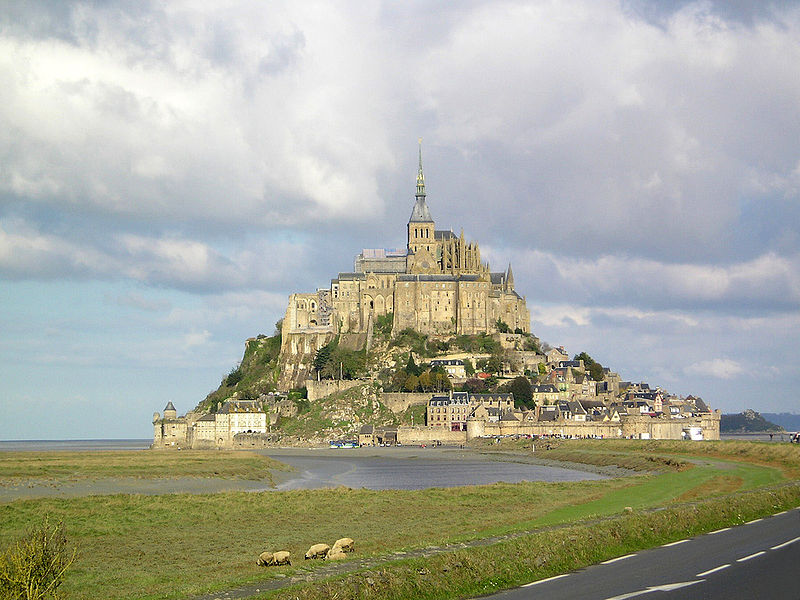 Mont Saint-Michel; Size=600 pixels wide